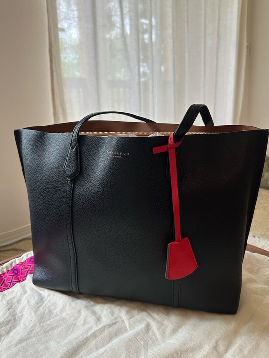 Tory Burch Handbags - Tory Burch Perry Large Leather Tote | Excellent Condition | Work Laptop Bag